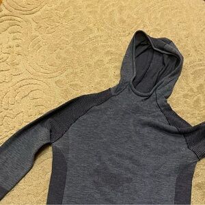Lulu lemon hooded light weight sweatshirt White